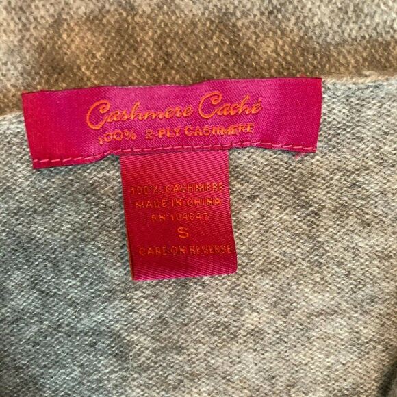Cashmere Cache Sm Gray Tie Front pullover top Knit - Picture 6 of 8